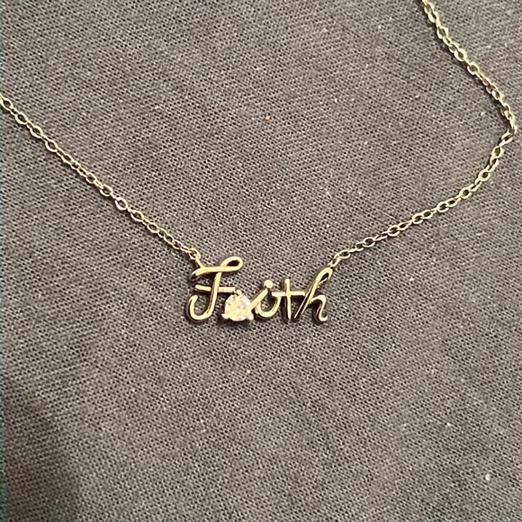Faith necklace - Picture 2 of 3